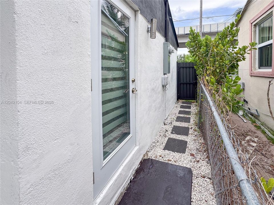 For Sale: $589,000 (4 beds, 3 baths, 1591 Square Feet)