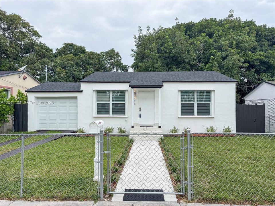 For Sale: $589,000 (4 beds, 3 baths, 1591 Square Feet)