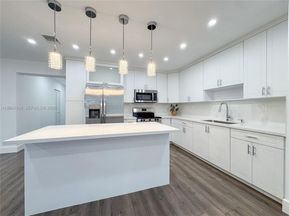 For Sale: $589,000 (4 beds, 3 baths, 1591 Square Feet)