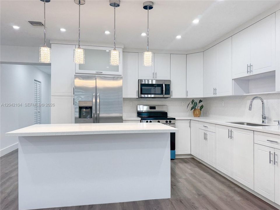 For Sale: $589,000 (4 beds, 3 baths, 1591 Square Feet)
