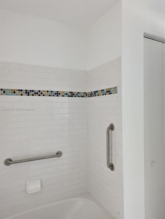 For Rent: $2,650 (2 beds, 2 baths, 1234 Square Feet)