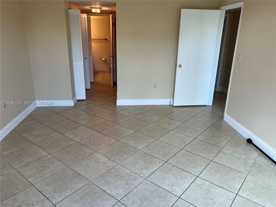 В аренду: $2,300 (2 спален, 2 ванн, 1150 Квадратных фут)