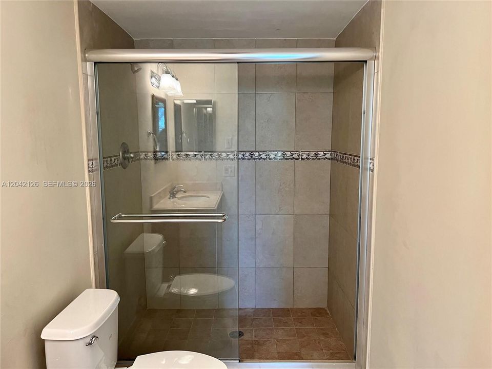 В аренду: $2,300 (2 спален, 2 ванн, 1150 Квадратных фут)