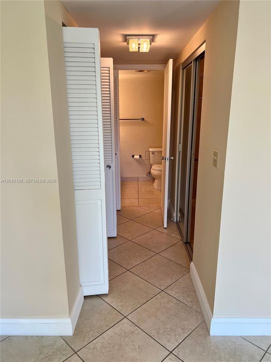 В аренду: $2,300 (2 спален, 2 ванн, 1150 Квадратных фут)