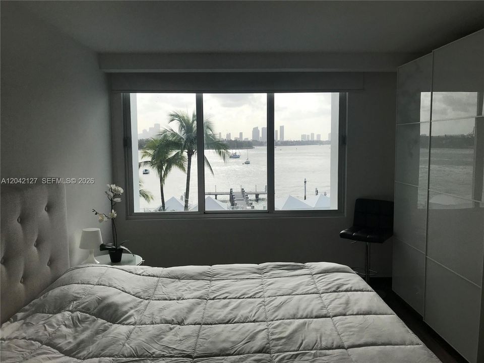 В аренду: $3,600 (1 спален, 1 ванн, 852 Квадратных фут)