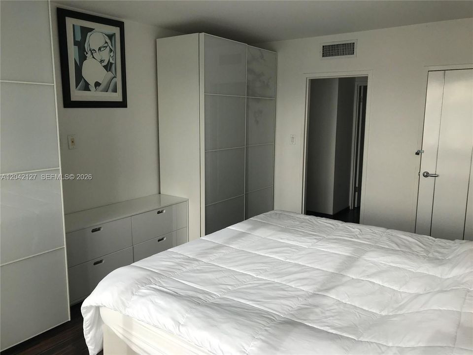 В аренду: $3,600 (1 спален, 1 ванн, 852 Квадратных фут)
