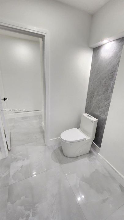 На продажу: $589,500 (3 спален, 2 ванн, 1103 Квадратных фут)