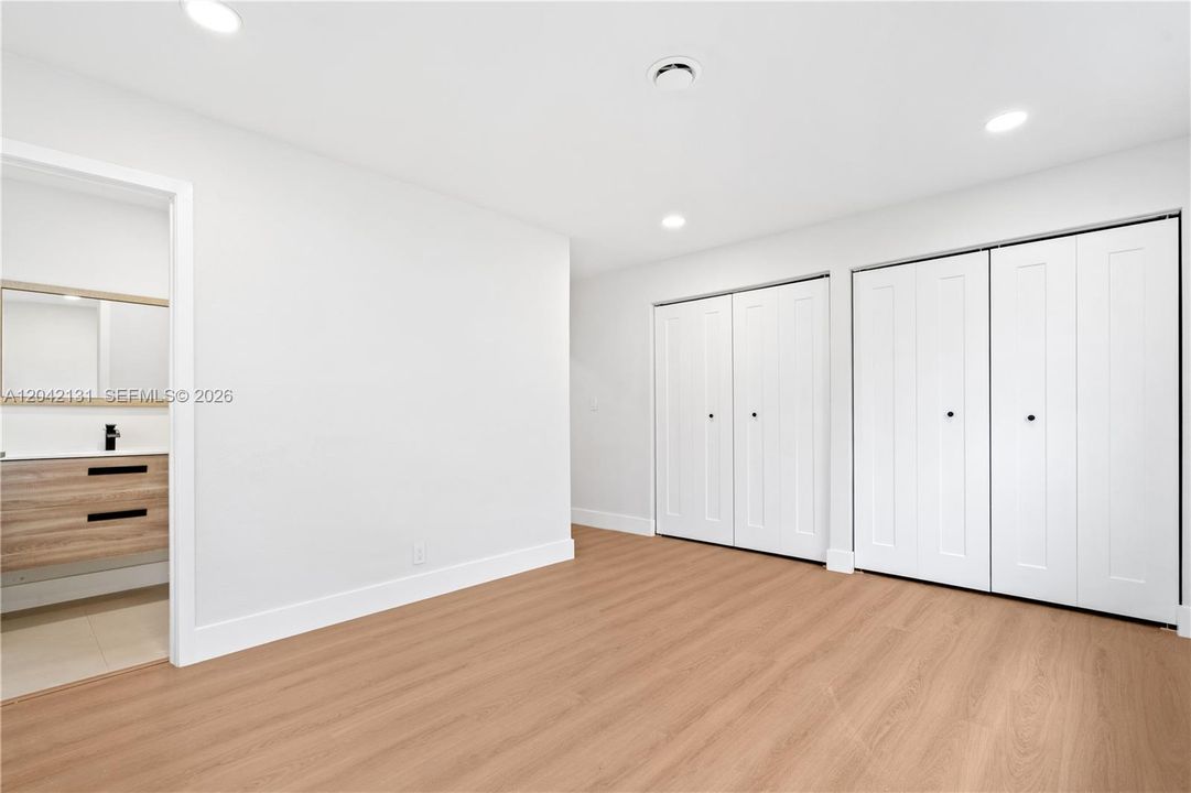 На продажу: $499,900 (3 спален, 2 ванн, 1358 Квадратных фут)