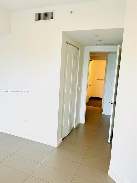 For Rent: $3,300 (1 beds, 1 baths, 850 Square Feet)