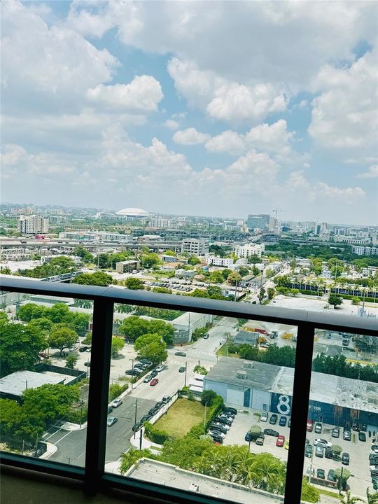 For Rent: $3,300 (1 beds, 1 baths, 850 Square Feet)