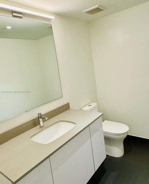 For Rent: $3,300 (1 beds, 1 baths, 850 Square Feet)