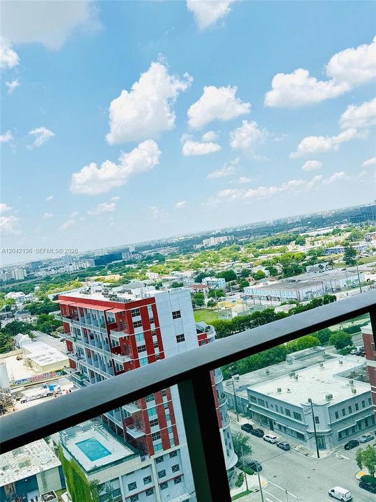 For Rent: $3,300 (1 beds, 1 baths, 850 Square Feet)