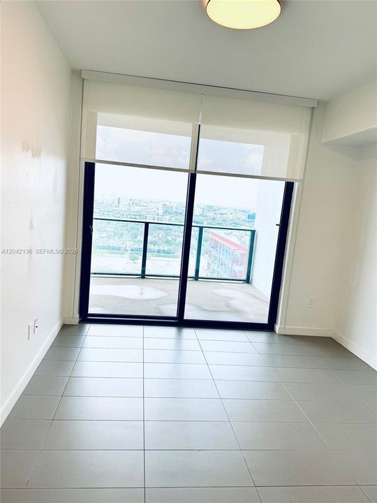 For Rent: $3,300 (1 beds, 1 baths, 850 Square Feet)