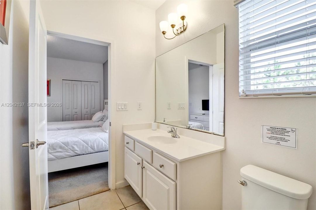 В аренду: $3,500 (5 спален, 5 ванн, 3067 Квадратных фут)