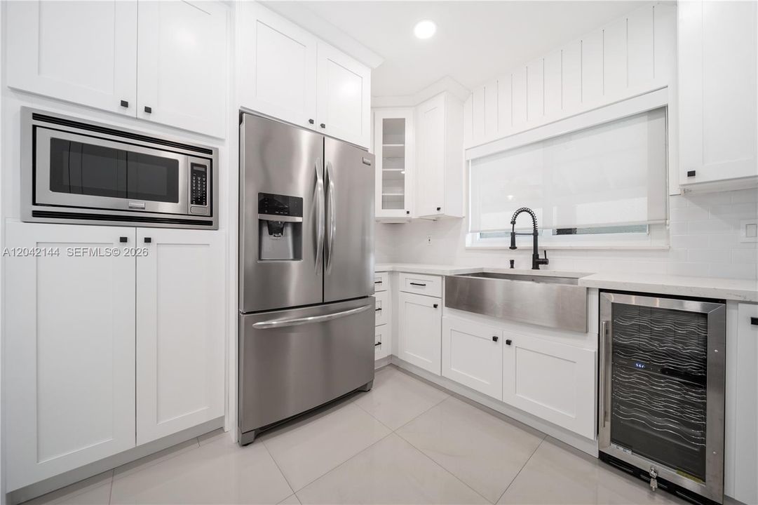 For Sale: $635,000 (3 beds, 2 baths, 1622 Square Feet)