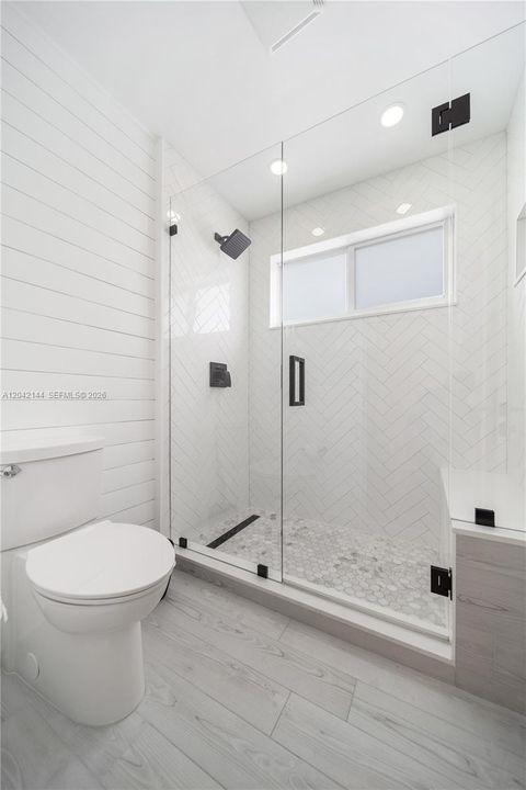 For Sale: $635,000 (3 beds, 2 baths, 1622 Square Feet)