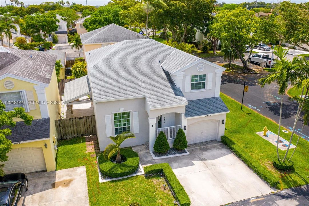 For Sale: $635,000 (3 beds, 2 baths, 1622 Square Feet)