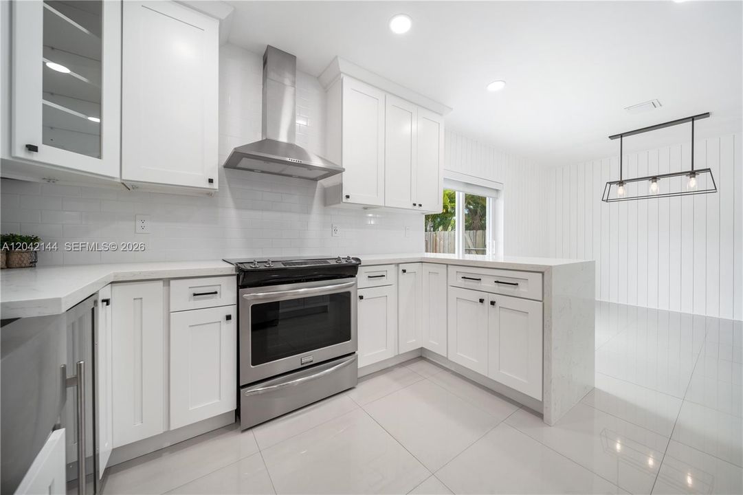 For Sale: $635,000 (3 beds, 2 baths, 1622 Square Feet)