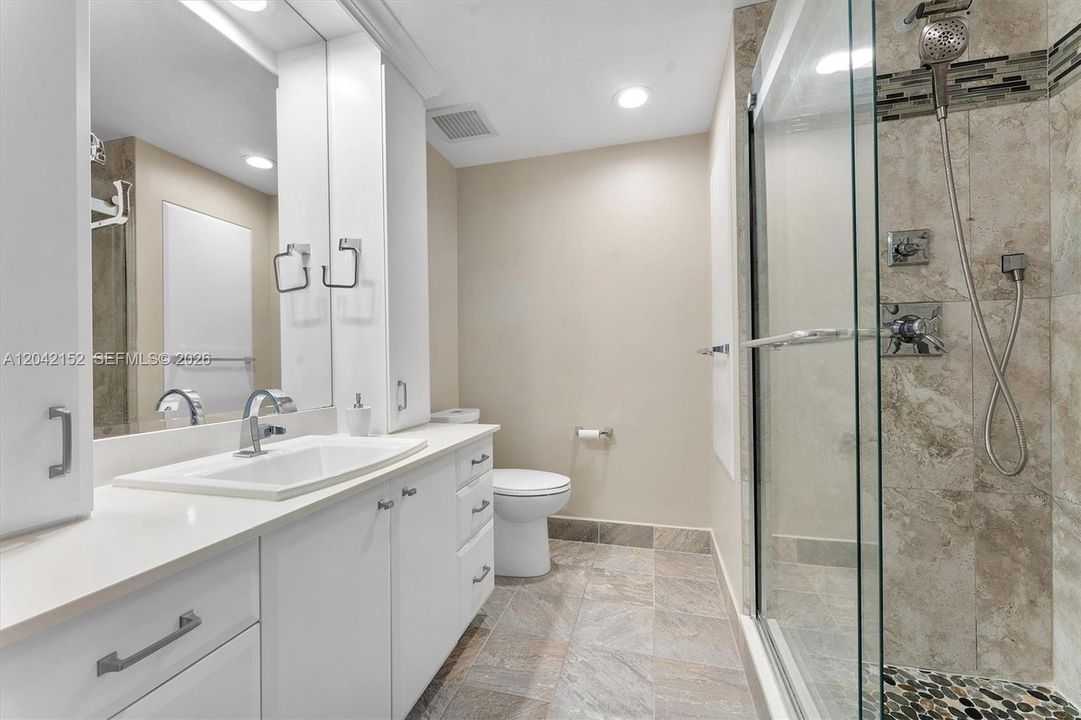 На продажу: $615,000 (4 спален, 2 ванн, 1728 Квадратных фут)