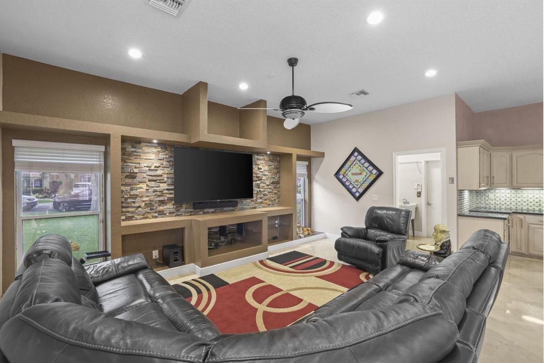 1437 Northwest 102nd Drive - 12.jpg-SMAL