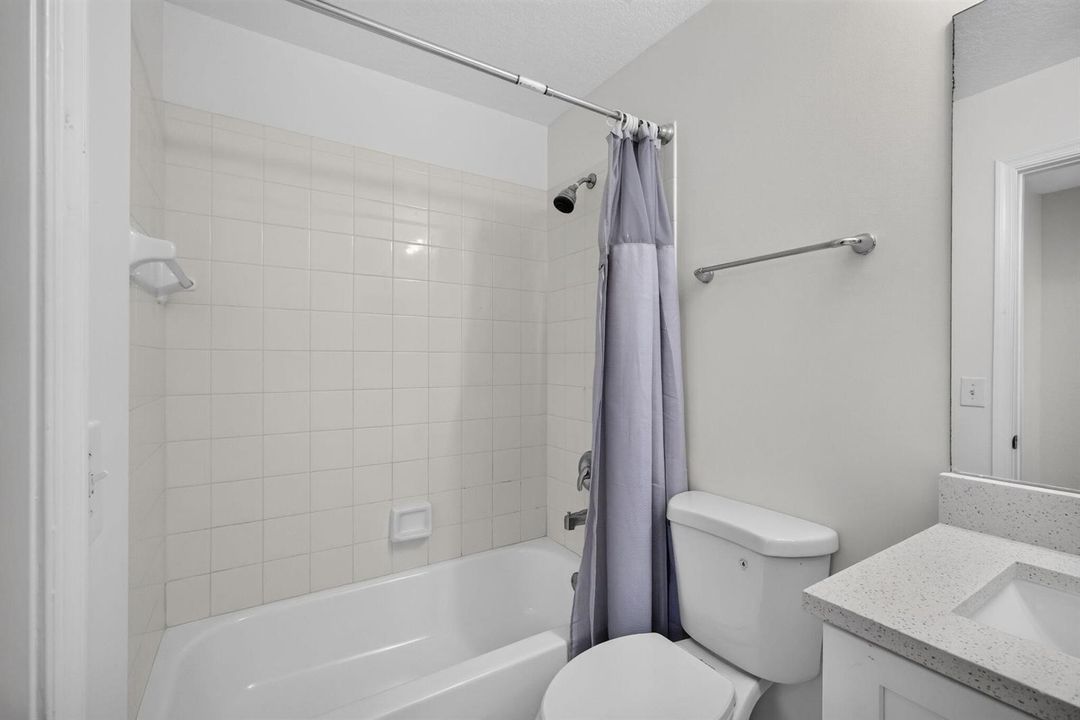 2ND BATHROOM