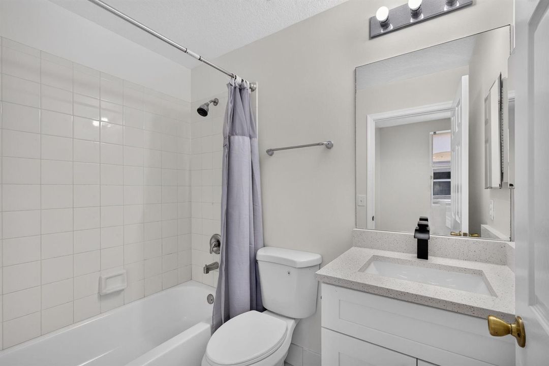2ND BATHROOM