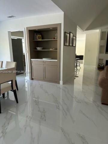 В аренду: $9,500 (4 спален, 3 ванн, 2417 Квадратных фут)