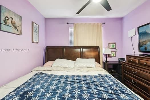 На продажу: $399,900 (2 спален, 2 ванн, 1381 Квадратных фут)