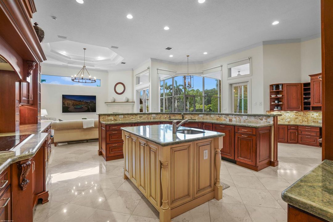 12809 Mizner Way 020