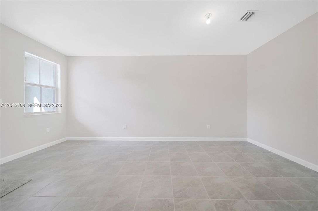 En Venta: $484,000 (3 camas, 2 baños, 1442 Pies cuadrados)
