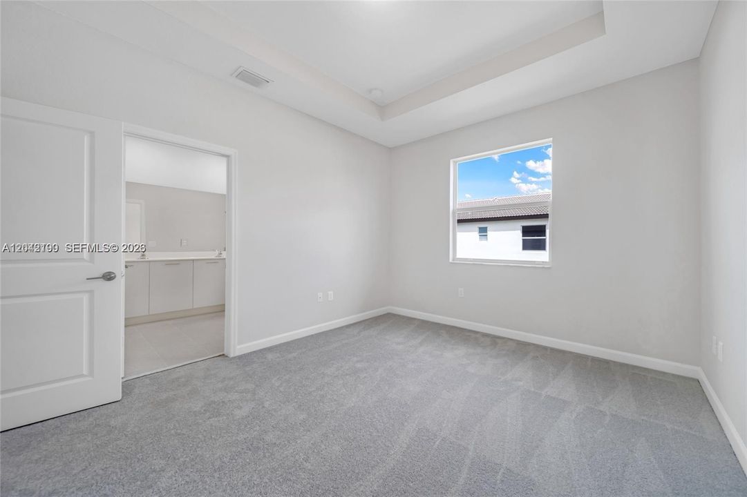 En Venta: $484,000 (3 camas, 2 baños, 1442 Pies cuadrados)