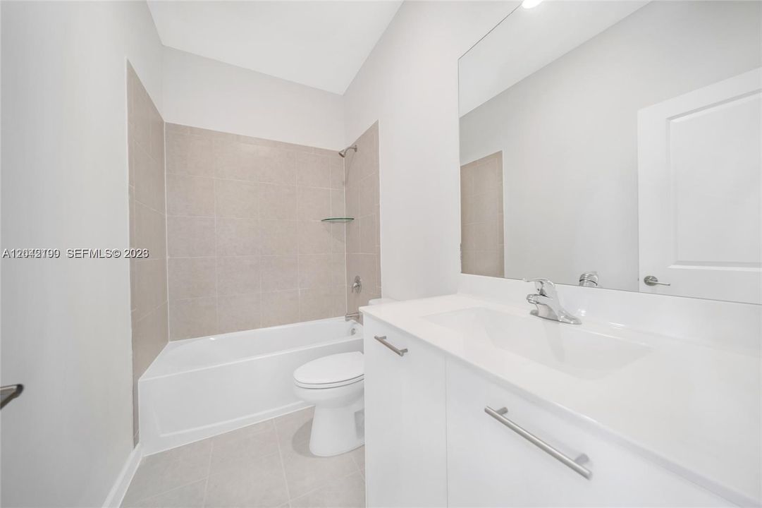 En Venta: $484,000 (3 camas, 2 baños, 1442 Pies cuadrados)
