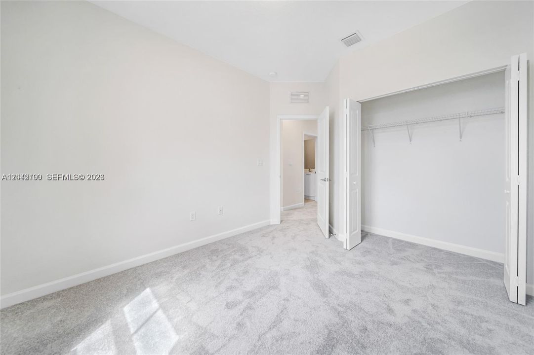 En Venta: $484,000 (3 camas, 2 baños, 1442 Pies cuadrados)
