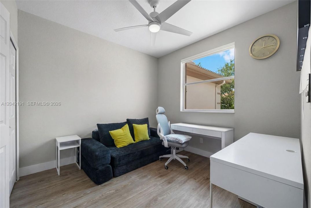 En Venta: $645,000 (3 camas, 2 baños, 1683 Pies cuadrados)