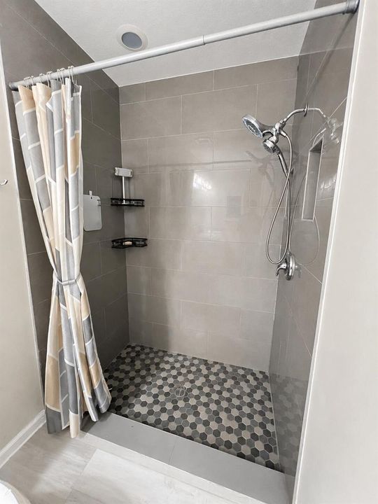 54E07561-7762-442E-B6BD-573A8013027F
