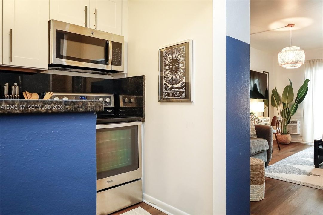 For Sale: $229,000 (0 beds, 1 baths, 444 Square Feet)