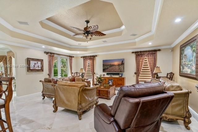 В аренду: $9,000 (4 спален, 4 ванн, 3093 Квадратных фут)