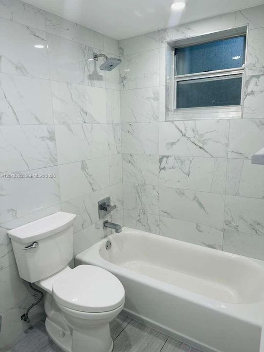 For Rent: $1,800 (1 beds, 1 baths, 583 Square Feet)