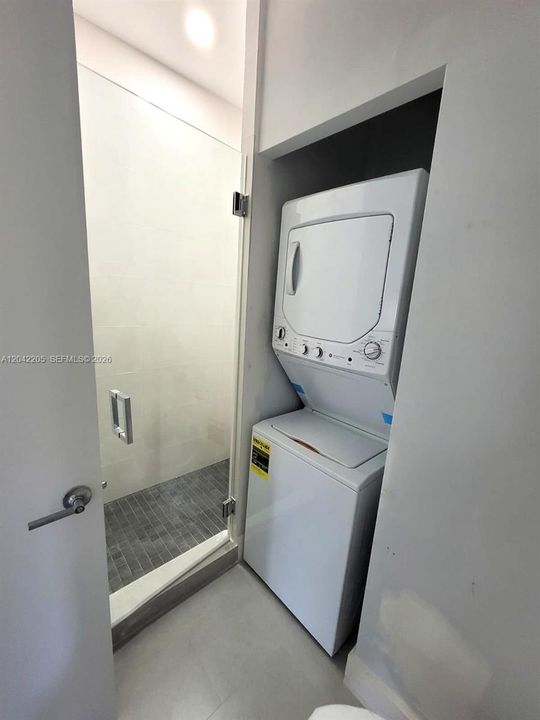 В аренду: $3,500 (3 спален, 2 ванн, 1166 Квадратных фут)