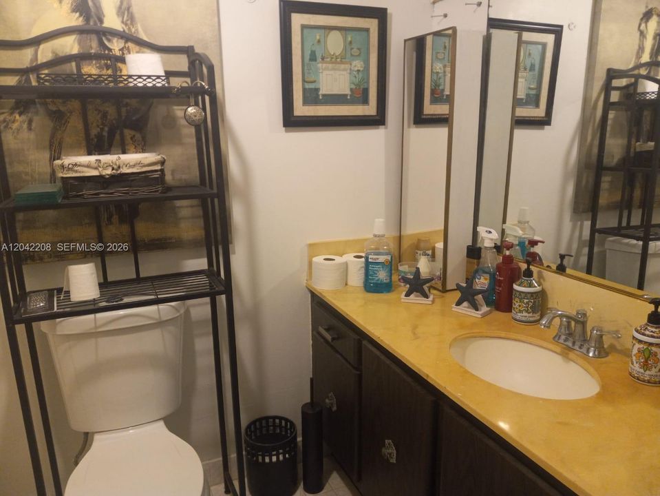 For Sale: $342,000 (2 beds, 2 baths, 1565 Square Feet)