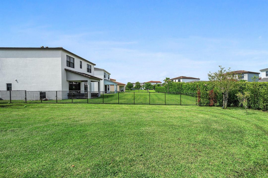 029-4895SandDollarDrive-Westlake-FL-3347