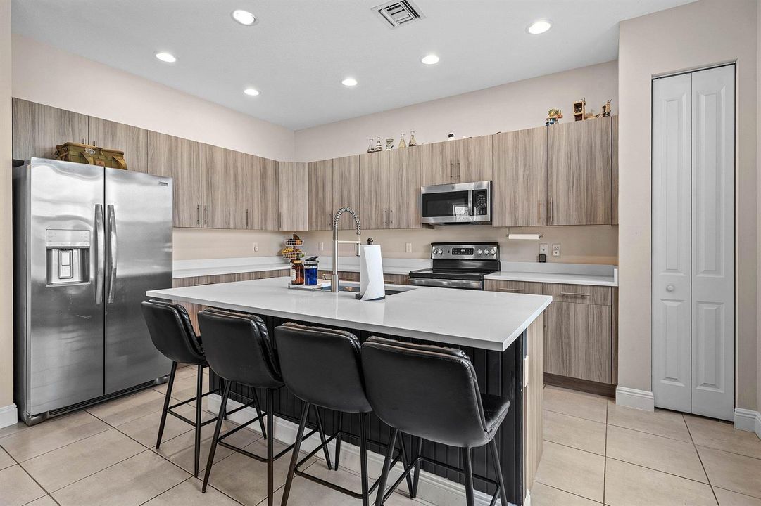 012-4895SandDollarDrive-Westlake-FL-3347