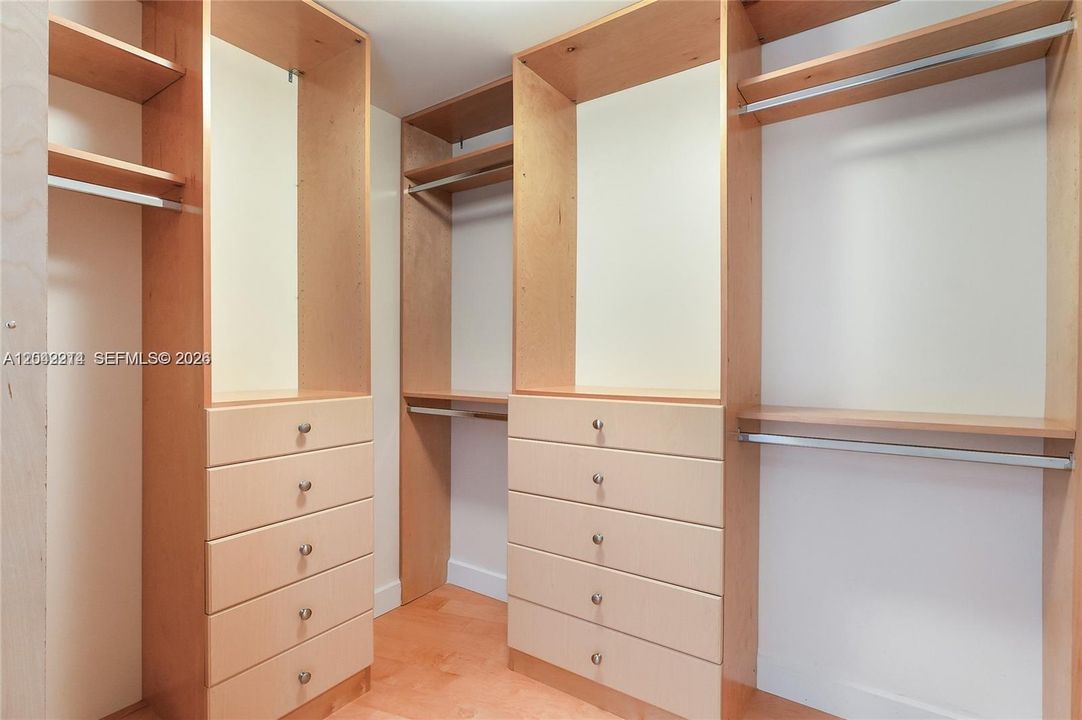 For Rent: $6,500 (2 beds, 2 baths, 1644 Square Feet)