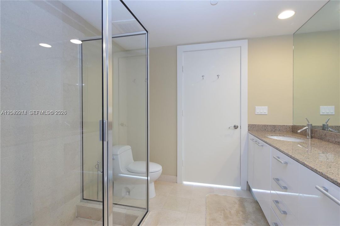 For Rent: $6,500 (2 beds, 2 baths, 1644 Square Feet)