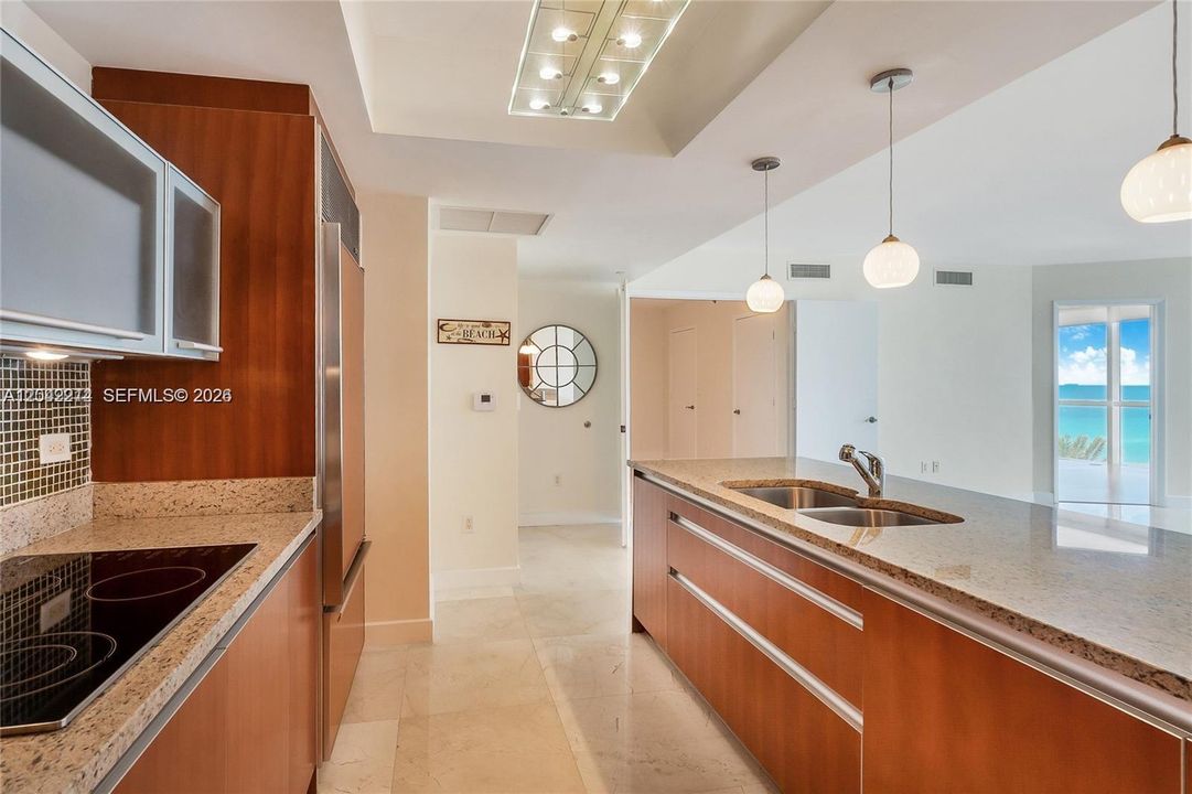 For Rent: $6,500 (2 beds, 2 baths, 1644 Square Feet)