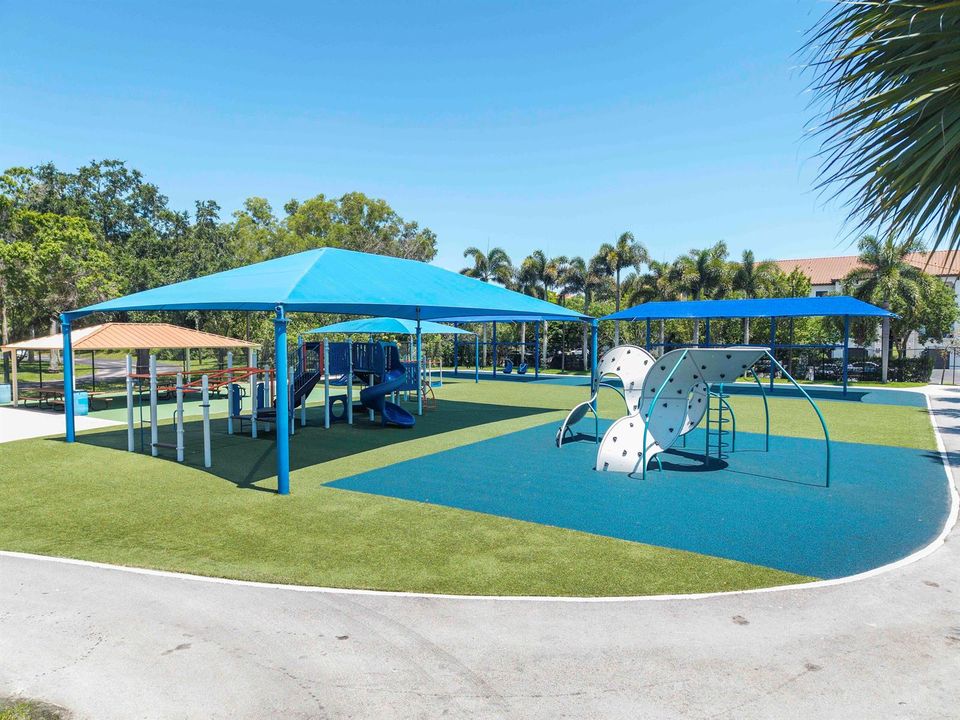 5828 Coral Lake Dr u304_009