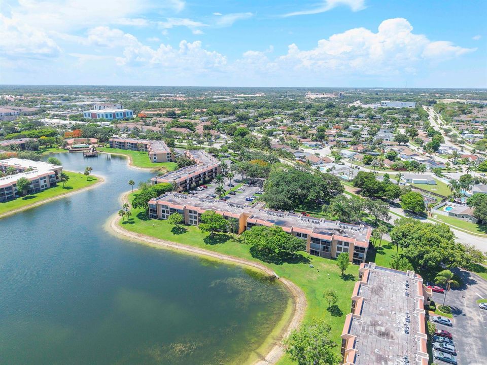 5828 Coral Lake Dr u304_022