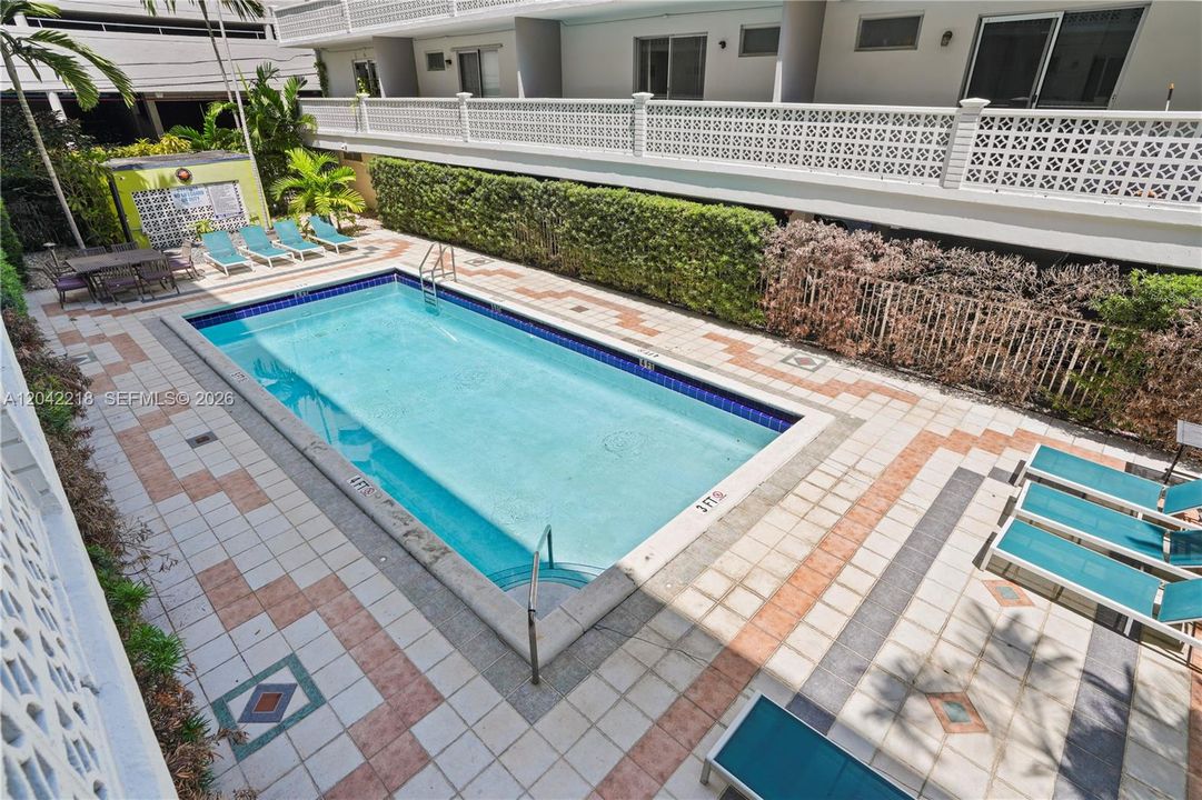 En Venta: $345,000 (1 camas, 1 baños, 667 Pies cuadrados)