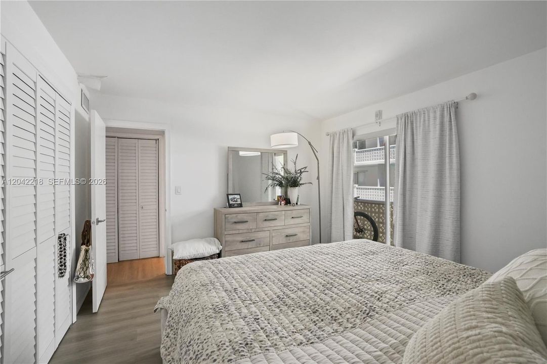 En Venta: $345,000 (1 camas, 1 baños, 667 Pies cuadrados)
