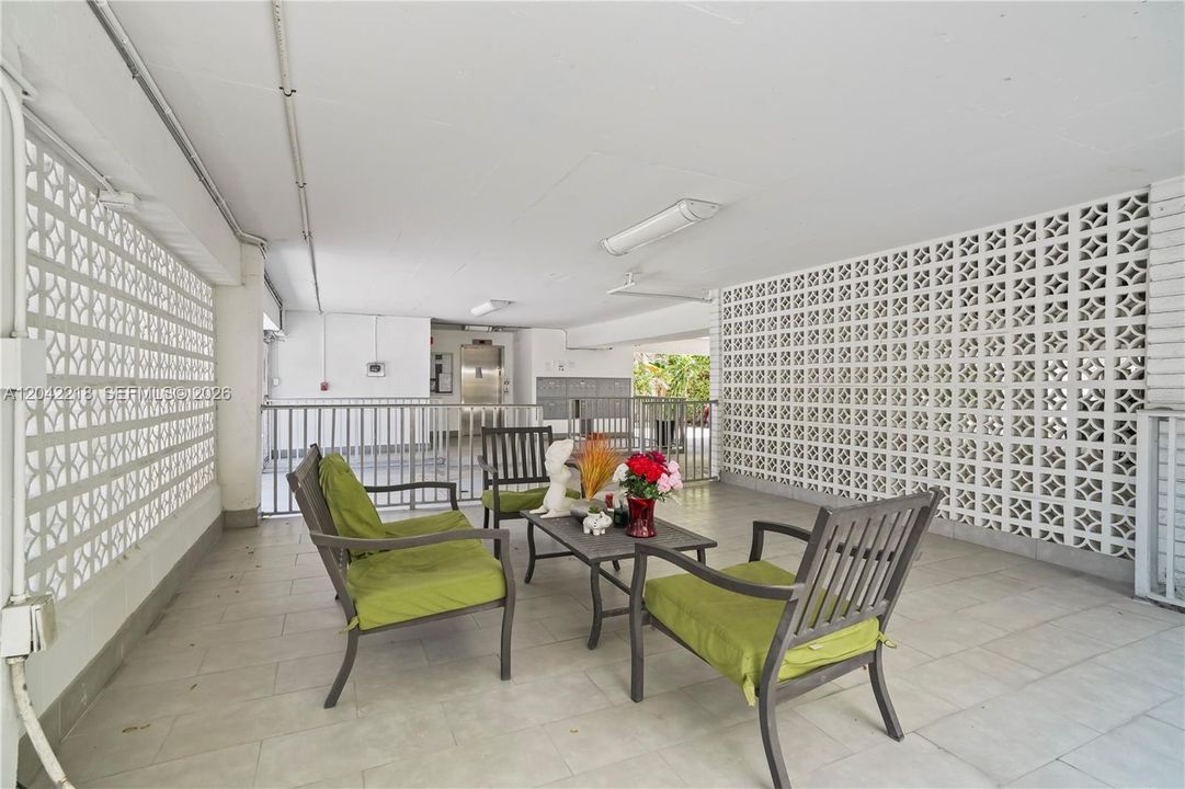 En Venta: $345,000 (1 camas, 1 baños, 667 Pies cuadrados)